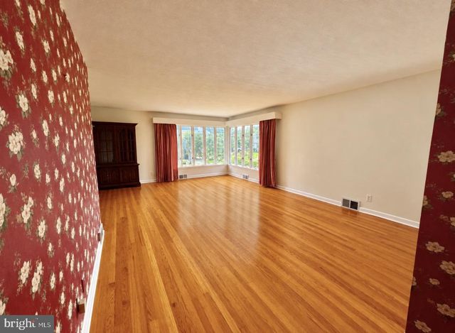 120 MORNINGSIDE DR, Trenton, NJ 08618
