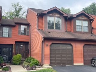 59 Bayberry Dr, Franklin Twp., NJ 08873