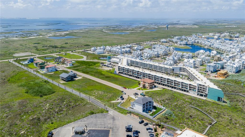 154 Mariners Dr, Port Aransas, TX 78373 — photo 3
