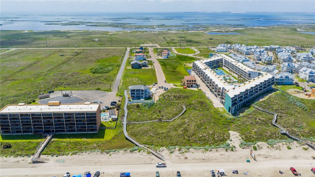 154 Mariners Dr, Port Aransas, TX 78373 — photo 4