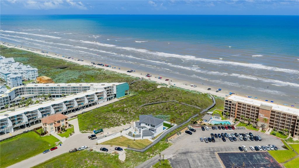 154 Mariners Dr, Port Aransas, TX 78373 — photo 5
