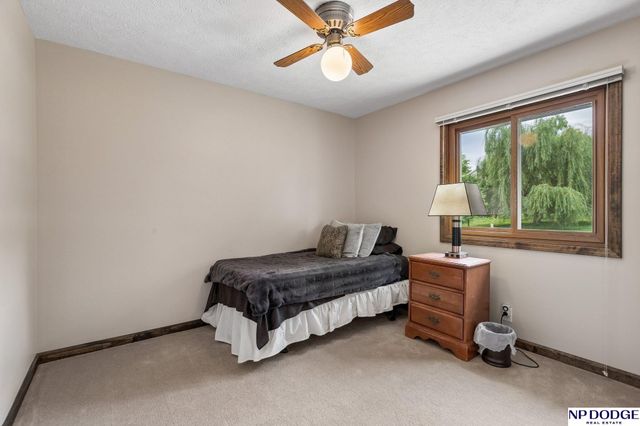 1909 N Ridge Drive, Plattsmouth, NE 68048