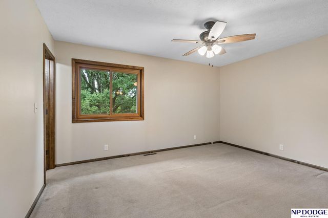 1909 N Ridge Drive, Plattsmouth, NE 68048