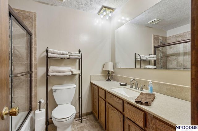 1909 N Ridge Drive, Plattsmouth, NE 68048