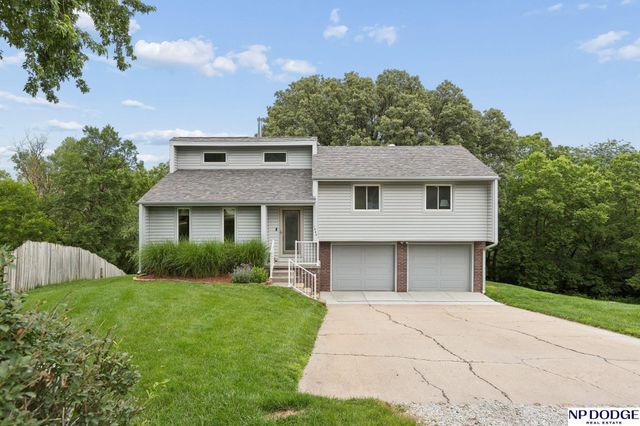 1909 N Ridge Drive, Plattsmouth, NE 68048