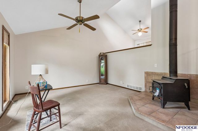 1909 N Ridge Drive, Plattsmouth, NE 68048