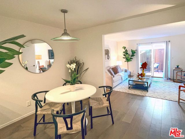 2624 Kansas Avenue 11, Santa Monica, CA 90404