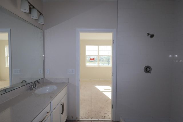 5204 CENTER LAKE RANCH BOULEVARD, St Cloud, FL 34771