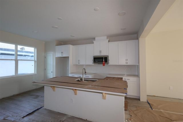 5204 CENTER LAKE RANCH BOULEVARD, St Cloud, FL 34771