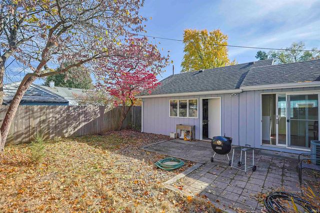 1206 Congress Avenue, South Bend, IN 46615