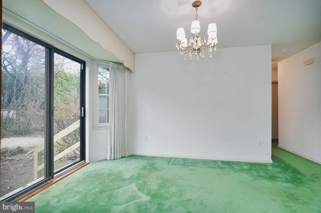 9403 AVENEL RD, Silver Spring, MD 20903