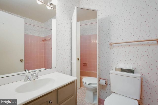 9403 AVENEL RD, Silver Spring, MD 20903