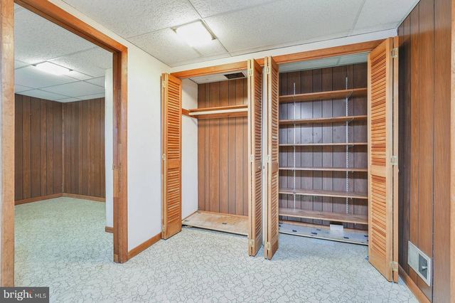 9403 AVENEL RD, Silver Spring, MD 20903