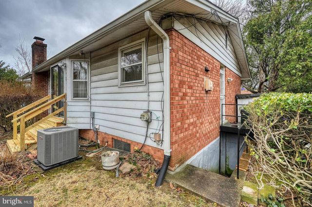 9403 AVENEL RD, Silver Spring, MD 20903