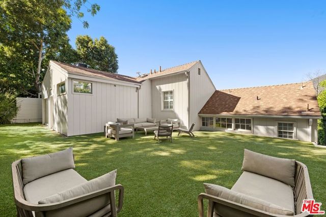 3414 N Knoll Drive, Los Angeles, CA 90068