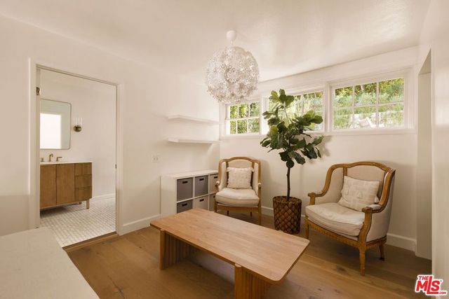 3414 N Knoll Drive, Los Angeles, CA 90068