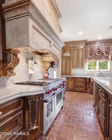 107 Western Lane, Lafayette, LA 70507