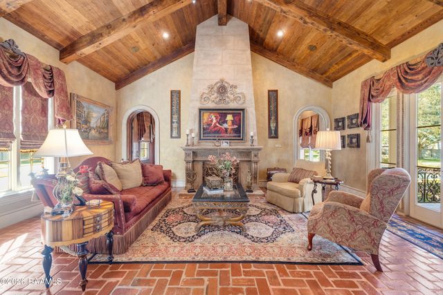 107 Western Lane, Lafayette, LA 70507