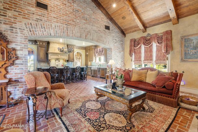 107 Western Lane, Lafayette, LA 70507