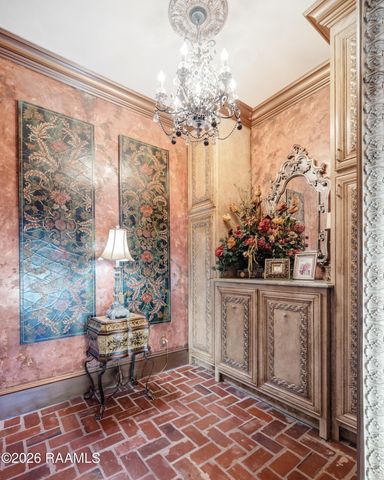 107 Western Lane, Lafayette, LA 70507