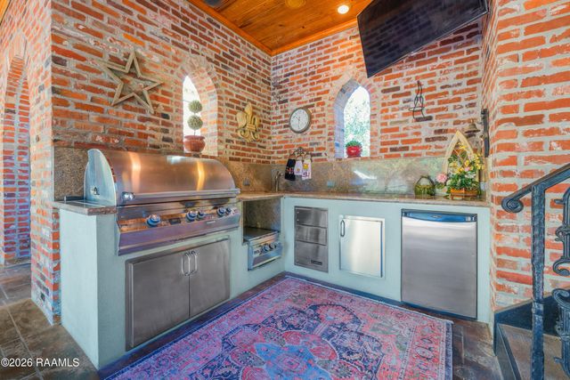 107 Western Lane, Lafayette, LA 70507