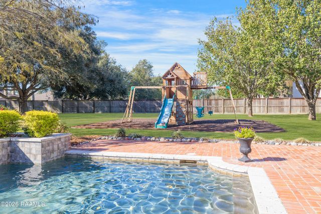 107 Western Lane, Lafayette, LA 70507