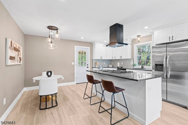 8 Andrea Dr, Vernon Twp., NJ 07462