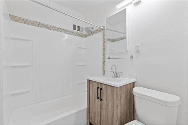 3510 Roswell Road APT C2, Atlanta, GA 30305