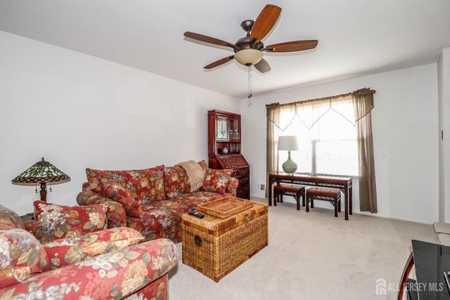 118 Selby Court, Franklin, NJ 08873