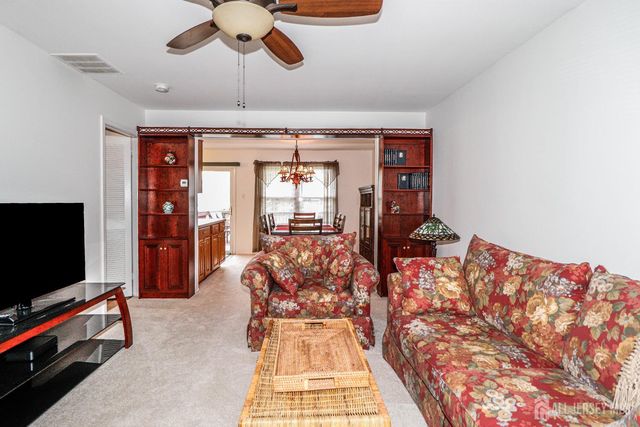 118 Selby Court, Franklin, NJ 08873