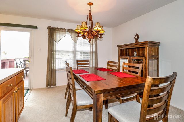 118 Selby Court, Franklin, NJ 08873