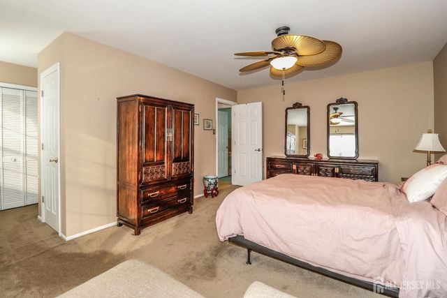 118 Selby Court, Franklin, NJ 08873