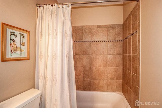 118 Selby Court, Franklin, NJ 08873