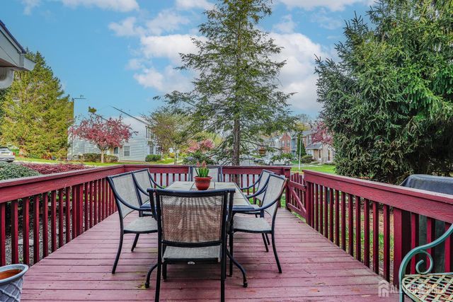 118 Selby Court, Franklin, NJ 08873