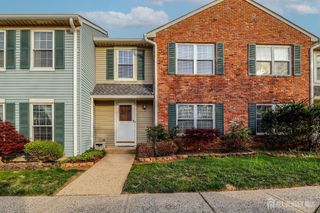 118 Selby Court, Franklin, NJ 08873