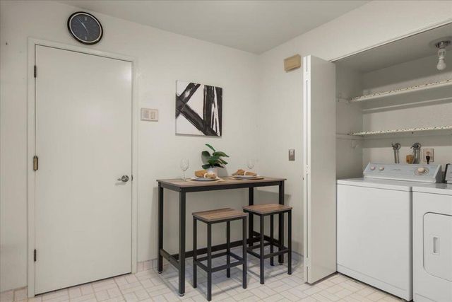 100 Strathmore Place, Los Gatos, CA 95032