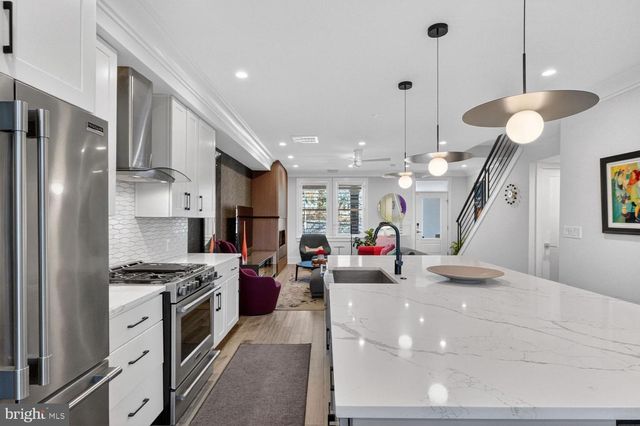 2214 NORTH CAPITOL ST NW, Washington, DC 20002