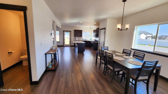 2846 N Neptune St, Post Falls, ID 83854