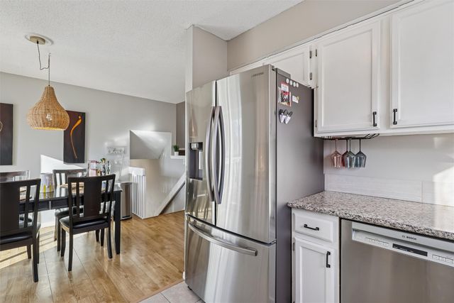 5132 Westwood Drive, West Des Moines, IA 50265