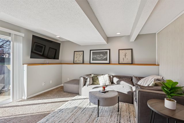 5132 Westwood Drive, West Des Moines, IA 50265