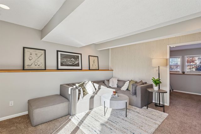 5132 Westwood Drive, West Des Moines, IA 50265