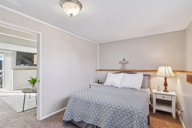 5132 Westwood Drive, West Des Moines, IA 50265