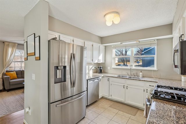 5132 Westwood Drive, West Des Moines, IA 50265