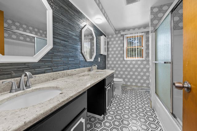5130 Babbit Drive, City Of Troy, MI 48085