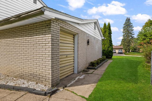 5130 Babbit Drive, City Of Troy, MI 48085