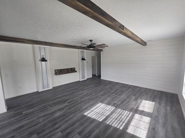 150 County Road 373 1, Splendora, TX 77372
