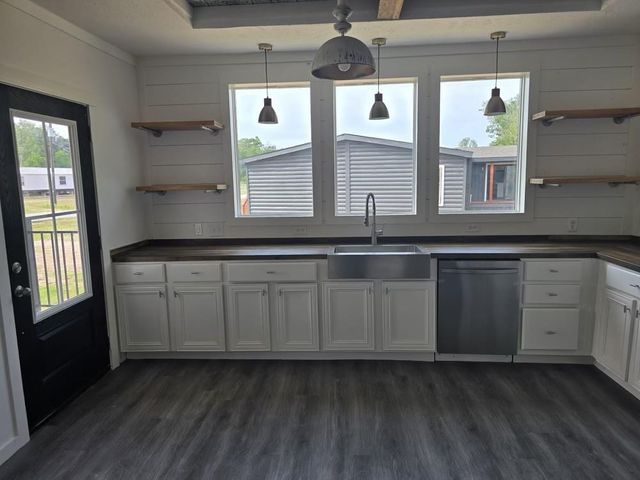 150 County Road 373 1, Splendora, TX 77372
