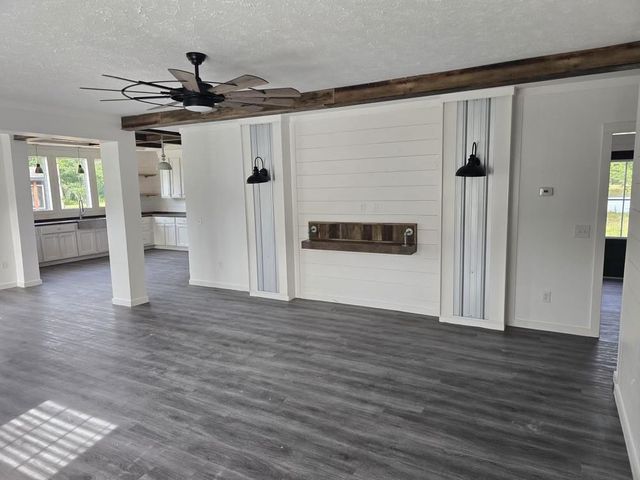 150 County Road 373 1, Splendora, TX 77372