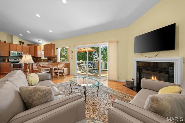 5230 Hollow Wood Court, St Louis, MO 63128