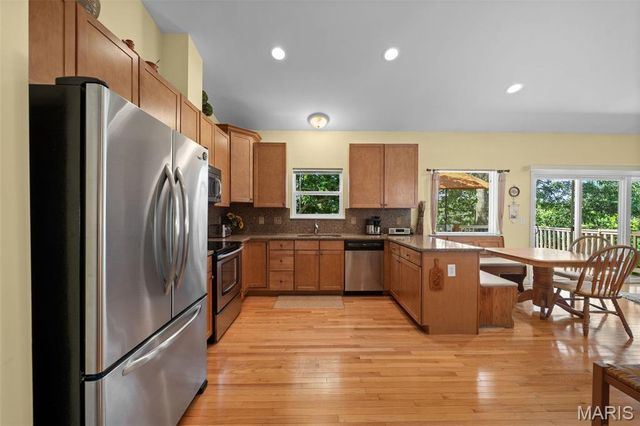 5230 Hollow Wood Court, St Louis, MO 63128